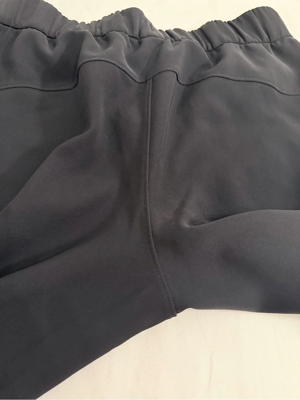 Lululemon Athletics Women’s Black Jogger Pants with Drawstring in Black Size 8